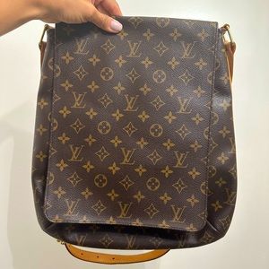 Authentic Louie Vuitton messenger bag